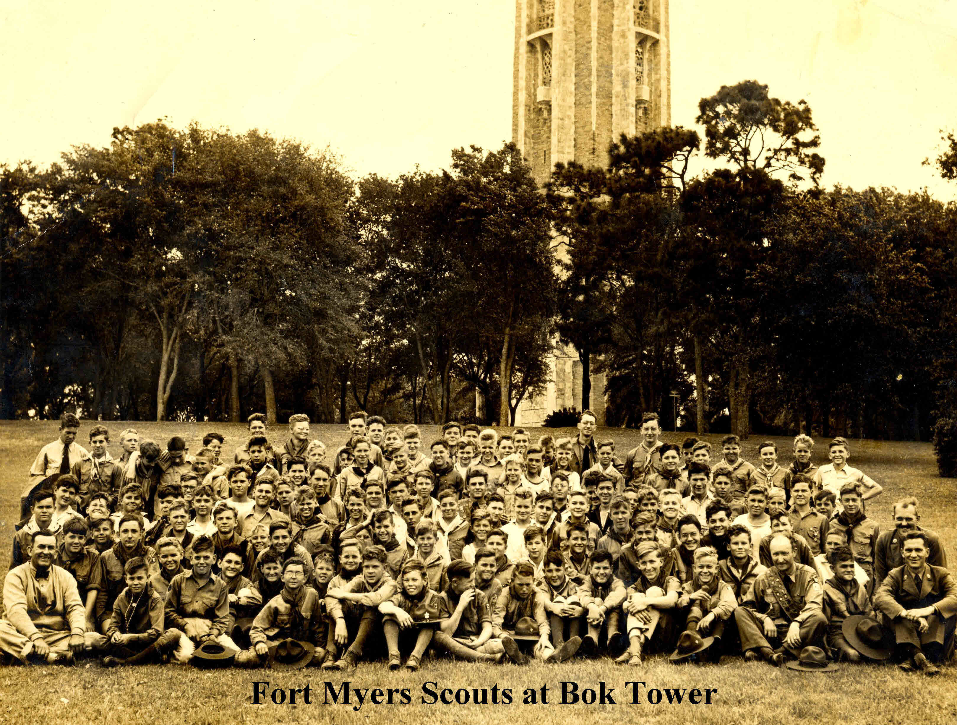 At an unknown date, Scouts from Fort Myers visit the Box Tower (Singing Tower).